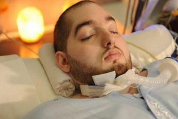 غيبوبة استمرت 20 عاماً.. تفاصيل وفاة الأمير النائم