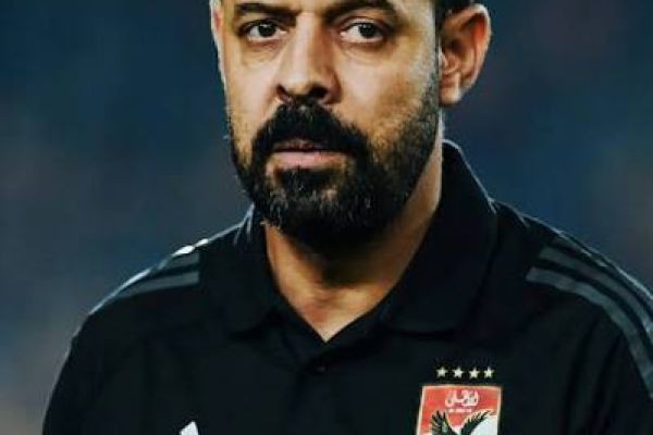 حقق الأهلي فوزًا مثيرًا على الزمالك بنتيجة 2-1 في المباراة التي جمعت الفريقين على استاد القاهرة الدولي ضمن الجولة التاسعة من الدوري المصري الممتاز، لي..
