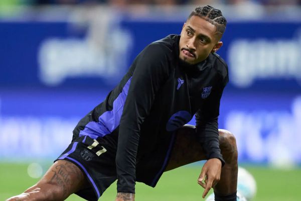 ⚽ قبل قمة الأرض.. برشلونة يحسم موقف رافينيا ويُفاجئ جماهيره بقرار غير متوقع!