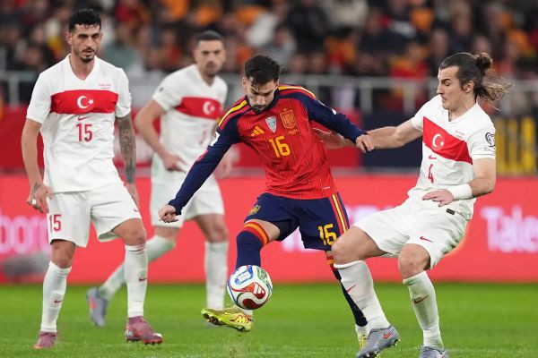 دراما التعادل الإيجابي.. إسبانيا تضرب موعداً رسمياً في مونديال 2026 رغم انتفاضة الأتراك!..